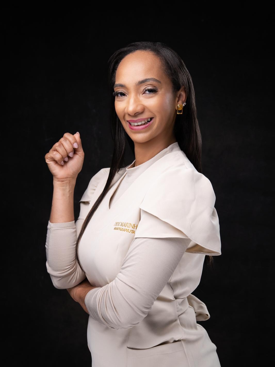 Diene Marinho - Massoterapeuta sorrindo